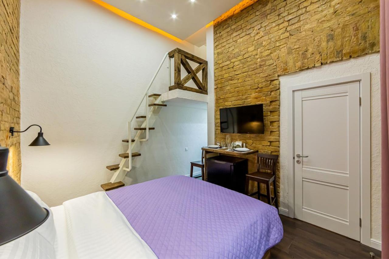 Brown Loft